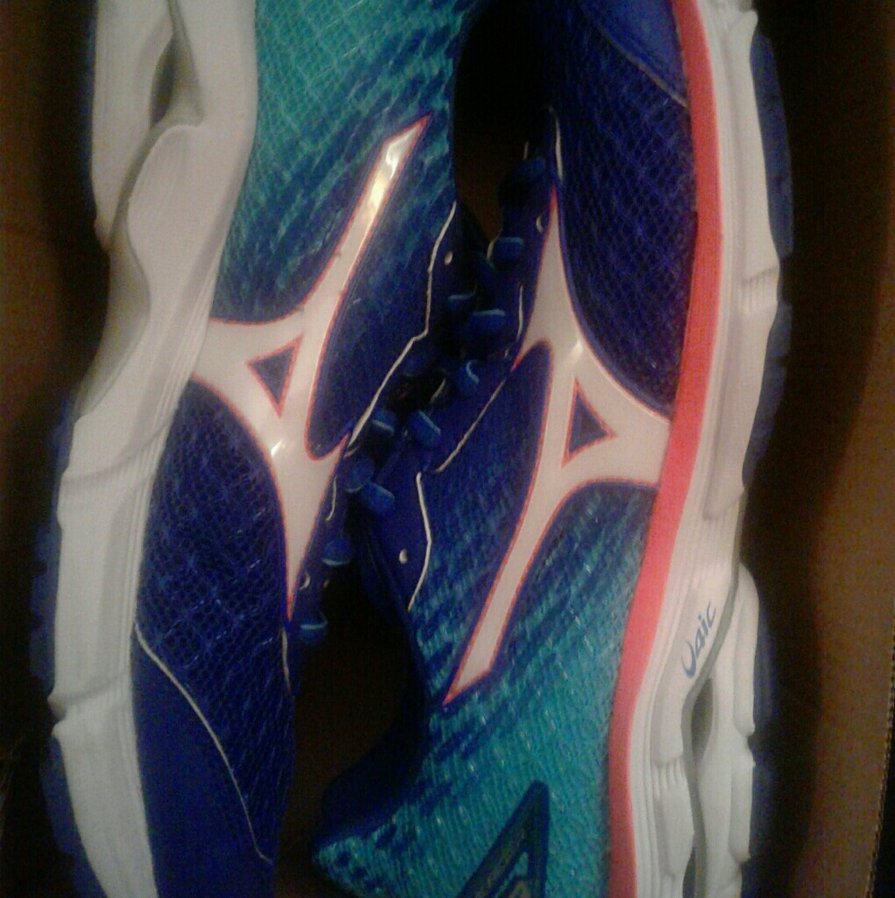 Blue and white mozuno shoes brand new